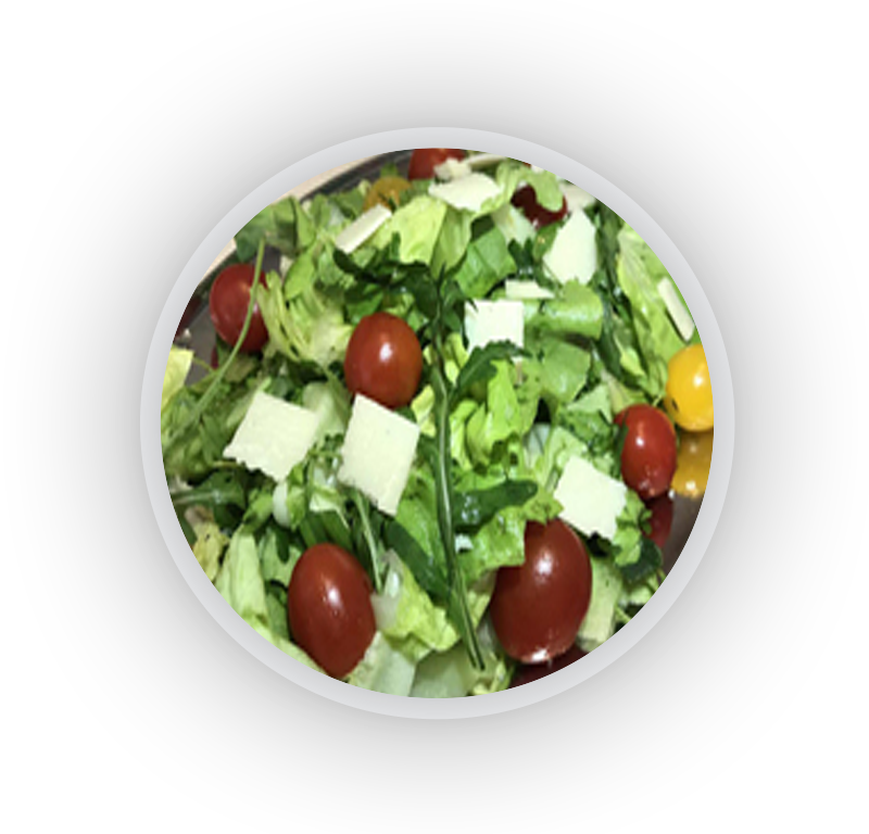 Mix zelenih salata sa cerijem i parmezanom